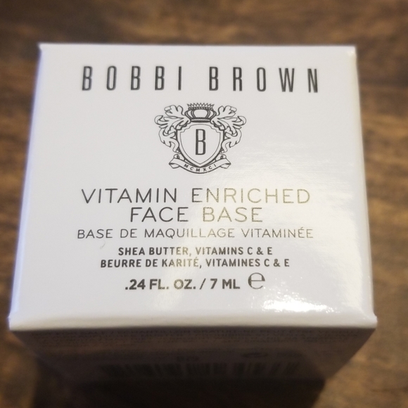 Bobbi Brown Other - Bobbi Brown unused Vitamin Enriched Face Base